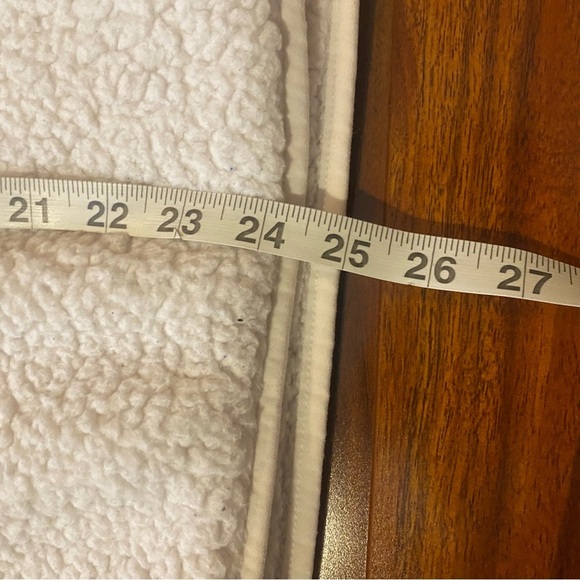 Workshop  women’s Cozy Winter Sherpa Teddy sweater - White size medium - Picture 9 of 9